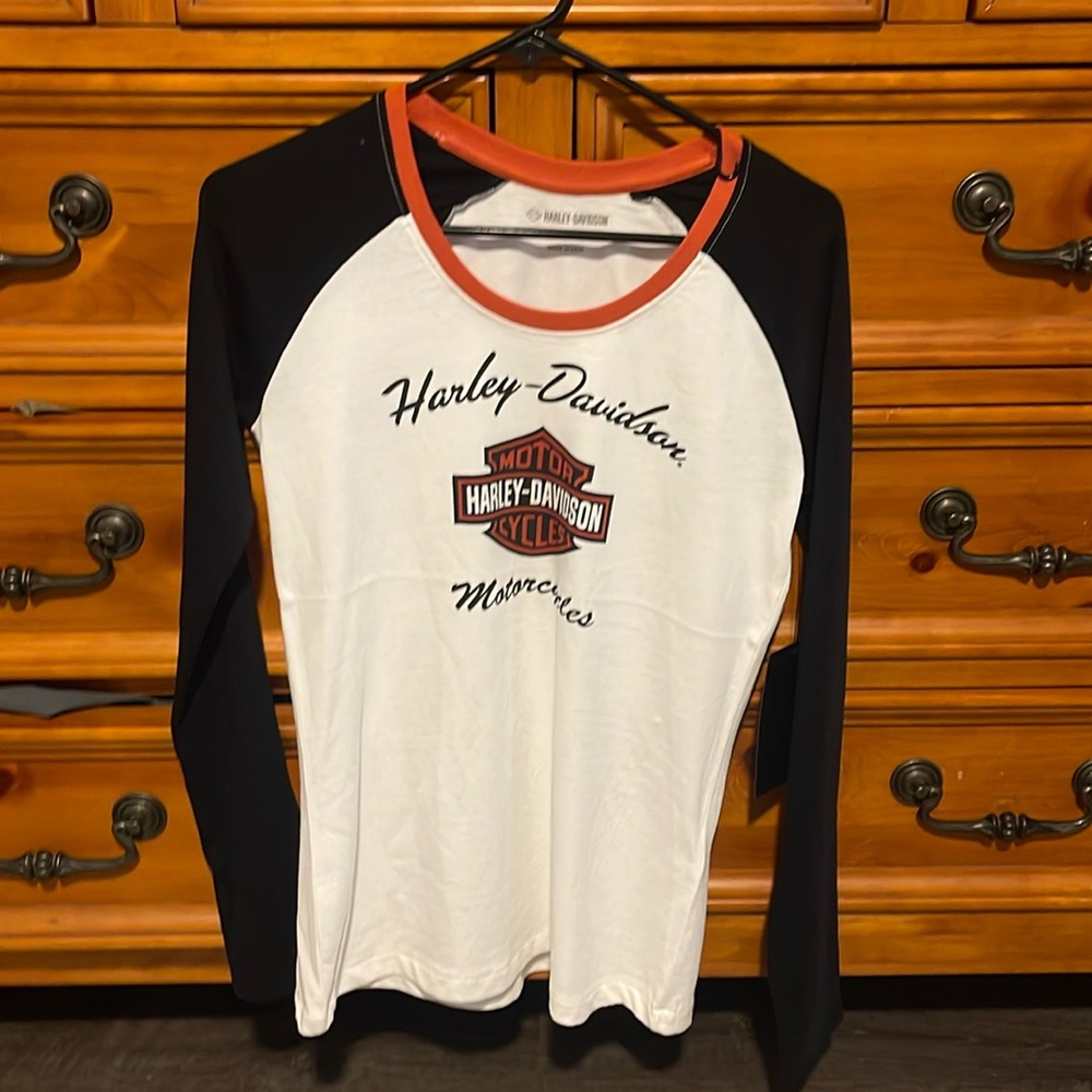 NWT Harley Davidson women’s long sleeved Tee shirt